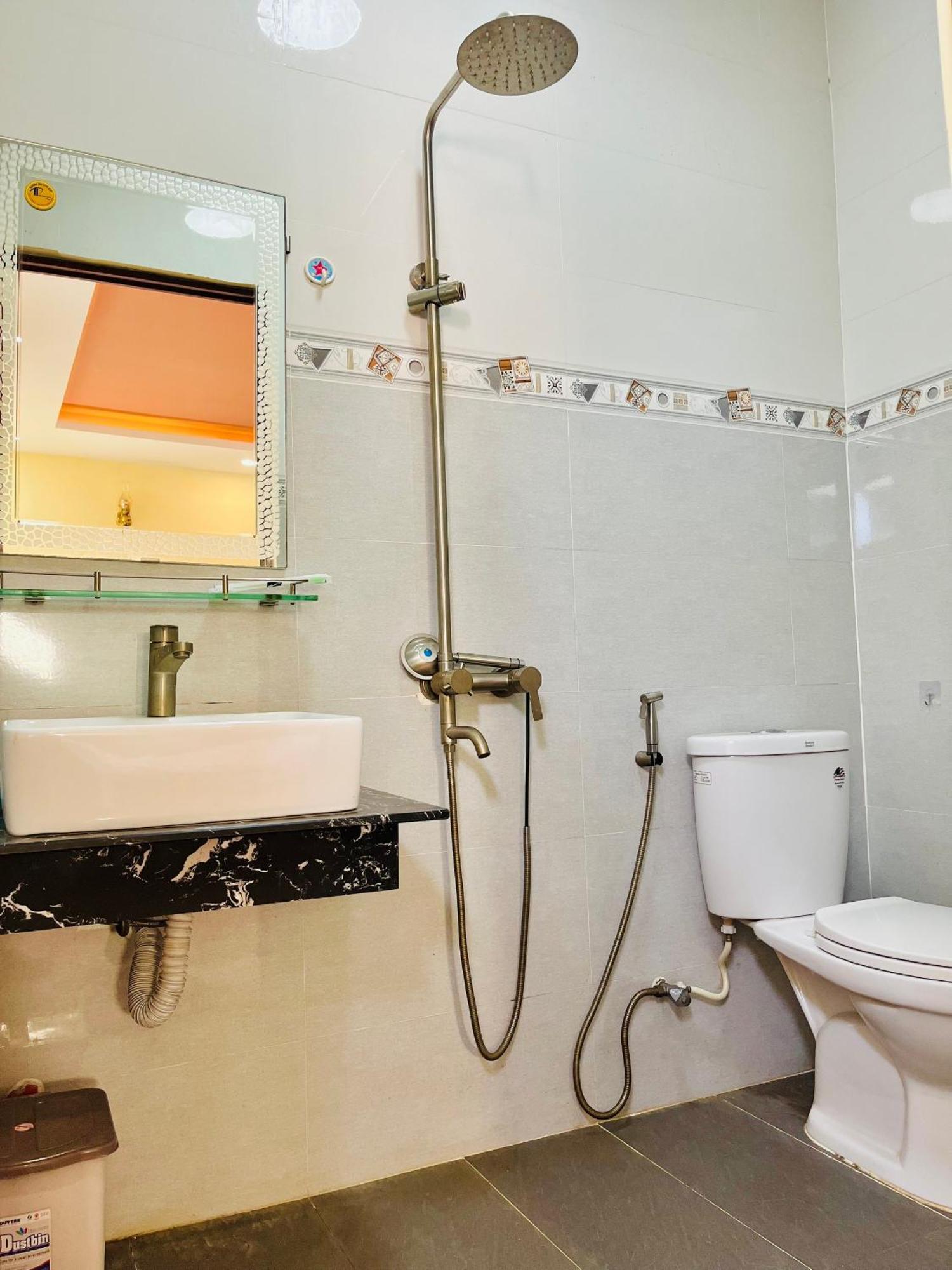 Ngoc Tran Hotel Da Lat Zewnętrze zdjęcie